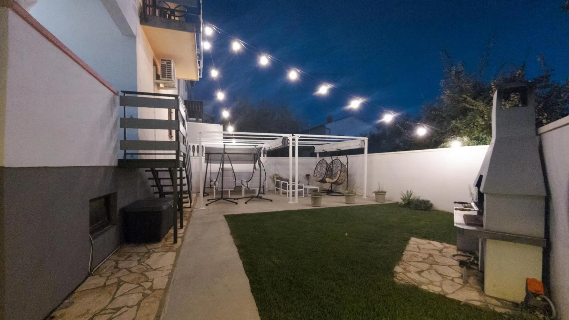 Holiday home Holiday House Bianca Valbandon