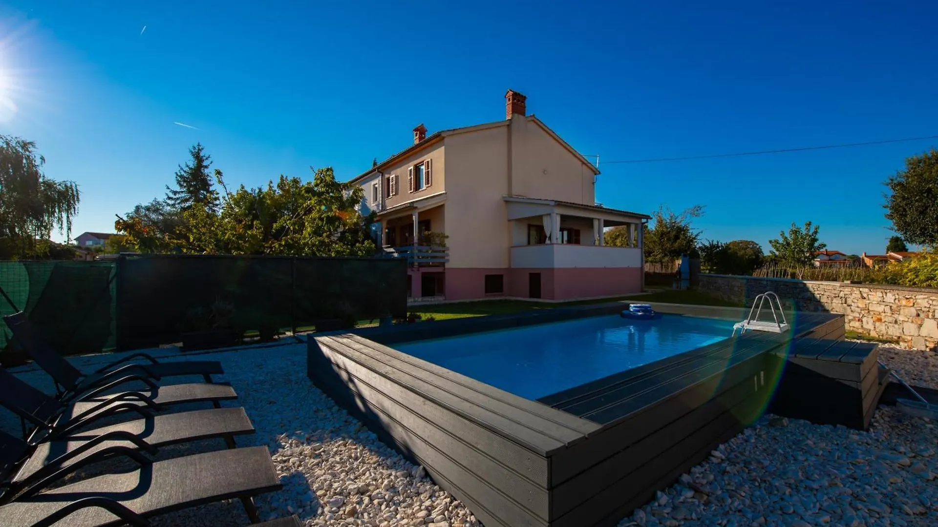 Holiday House Bianca Valbandon 0*,